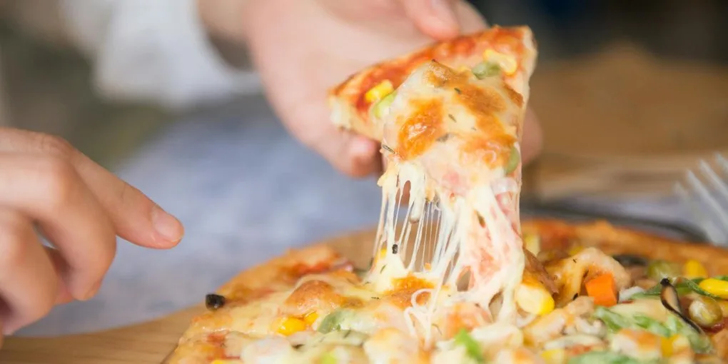 Best Cheese for Pizza: A Style-by-Style Breakdown