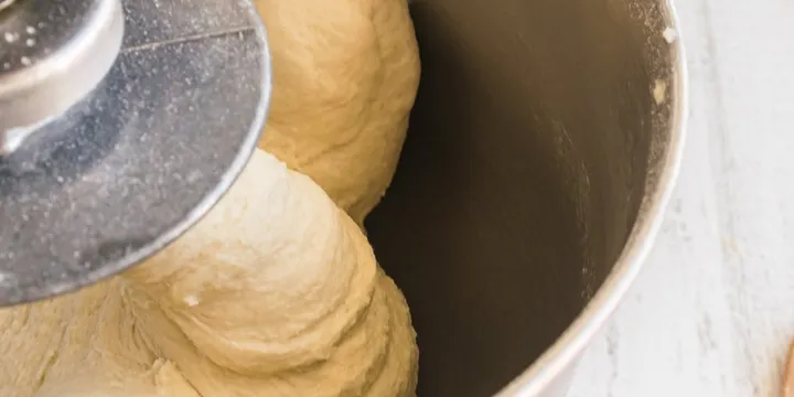Best Stand Mixer for Pizza Dough (2026)
