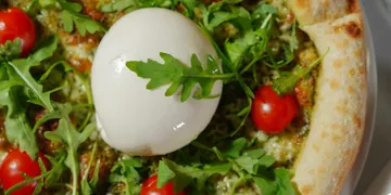Burrata vs Stracciatella: The Same Pizza Cheese, Half the Price