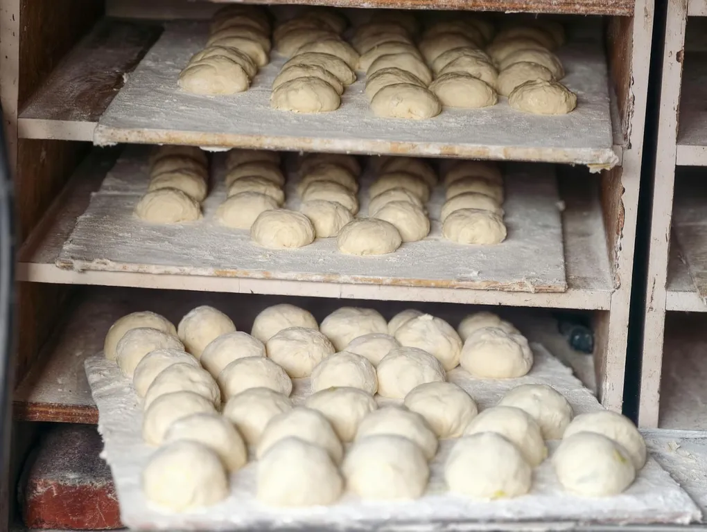 How Yeast Works in Pizza Dough