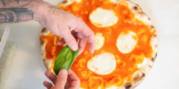 Pizza al Padellino: Turin's Personal Pan Pizza Recipe
